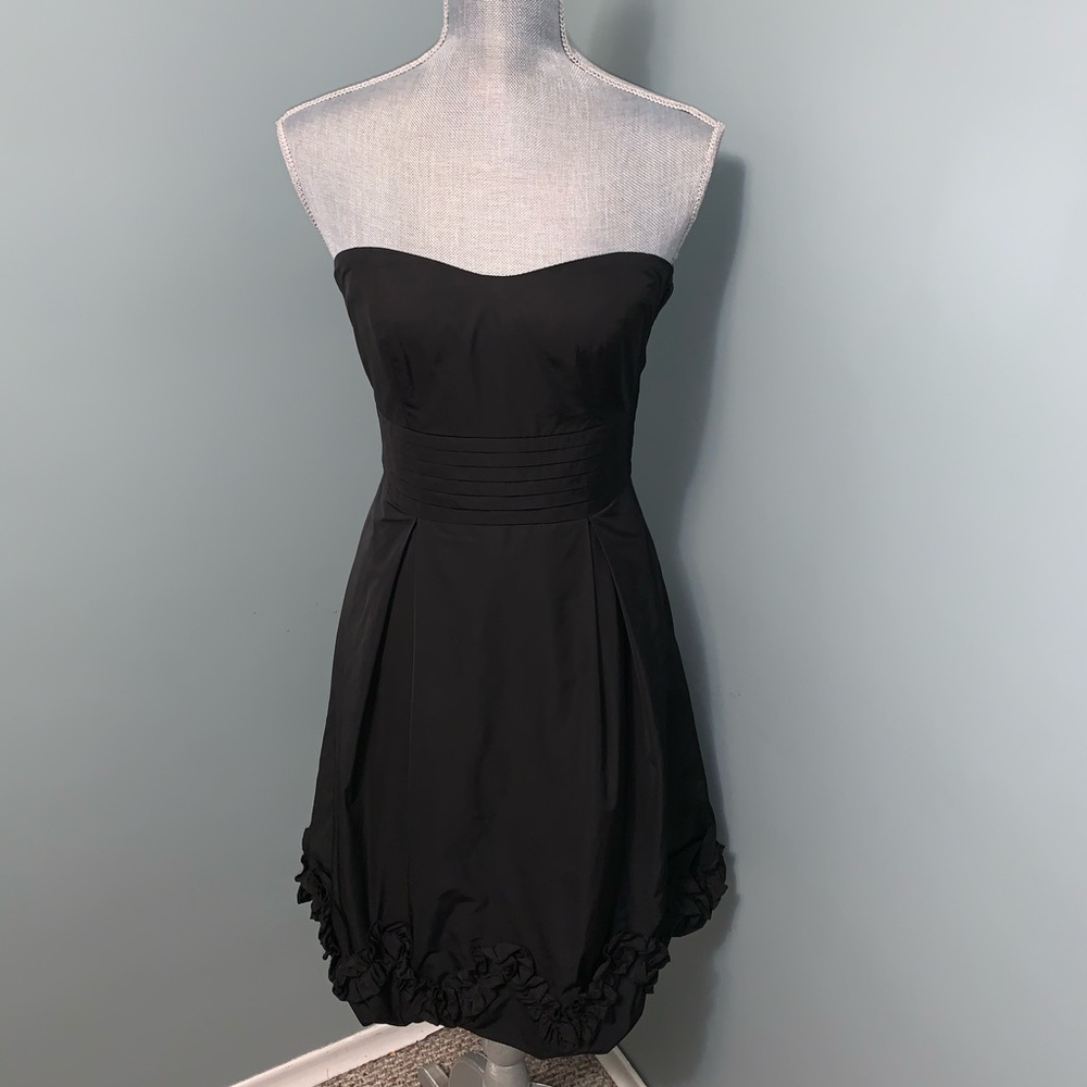 RW&CO strapless black ruffle trim cocktail dress wedding guest size 2 prom